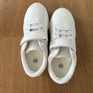 BAXINIER Girls White Cheerleading Dance Shoes Athletic Training sz 11 NWOT